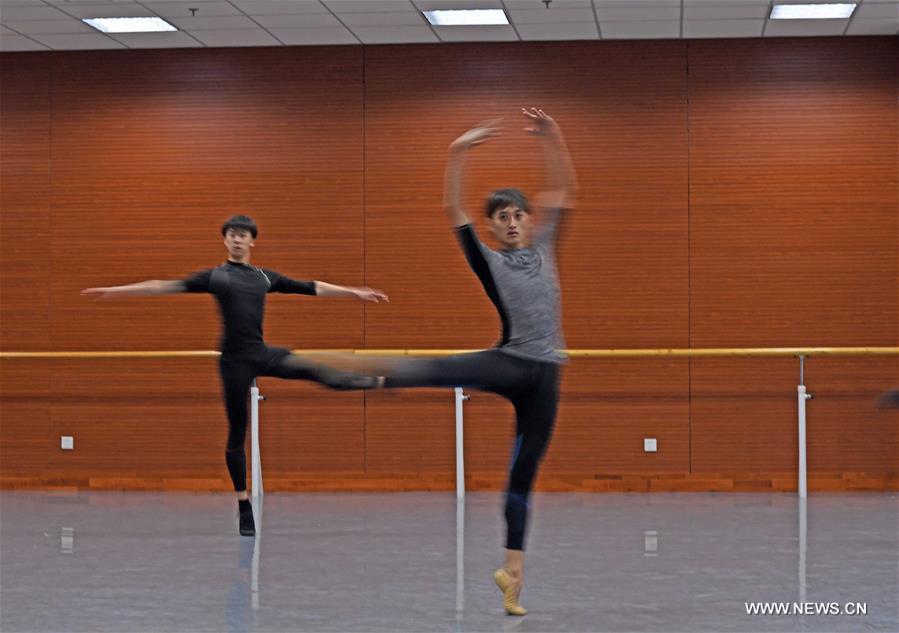 CHINA-SHENYANG-LIAONING BALLET TROUPE (CN)