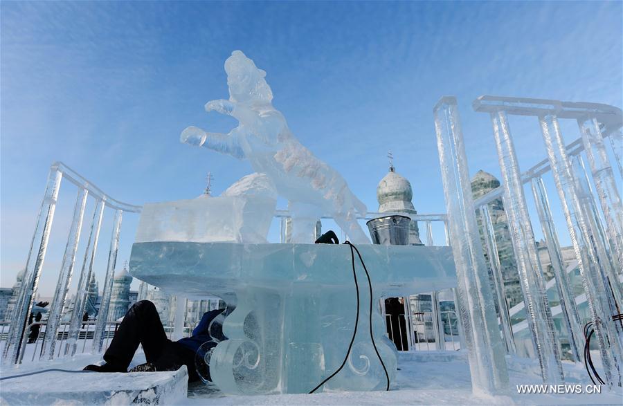 CHINA-HARBIN-ICE SCULPTURE-COMPETITION (CN)