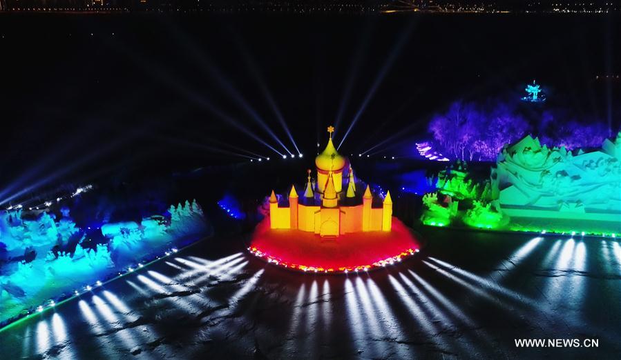 CHINA-HARBIN-SNOW SCULPTURE-LIGHT SHOW (CN)