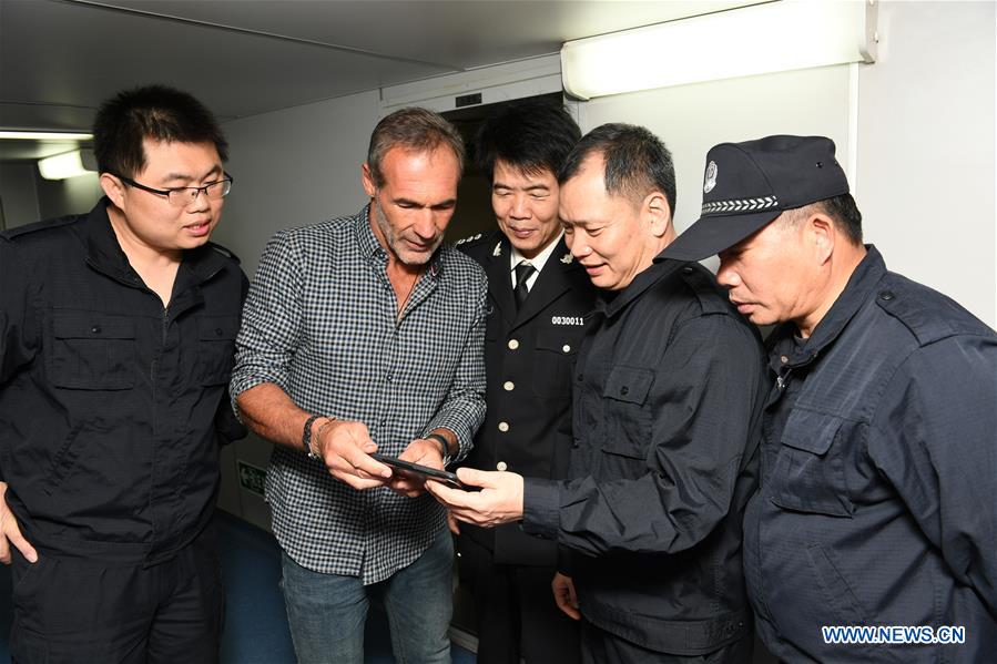 CHINA-SOUTH CHINA SEA-STRANDED FOREIGNERS-RESCUE (CN)