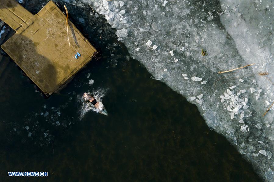 CHINA-HEBEI-WINTER-SWIMMING (CN)