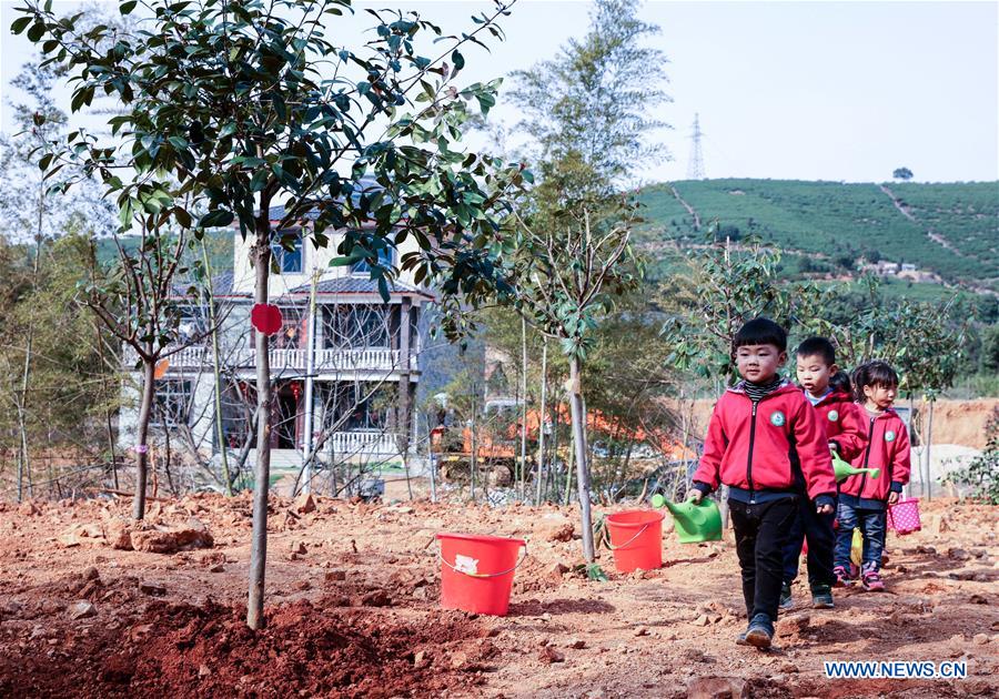 #CHINA-ZHEJIANG-TREE PLANTING-CHILDREN (CN*)