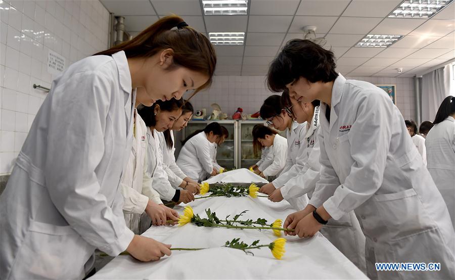 CHINA-TIANJIN-UNIVERSITY-BODY DONOR-TRIBUTE (CN)