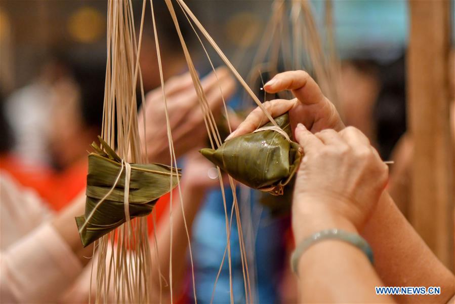 MALAYSIA-KUALA LUMPUR-ZONGZI-WRAPPING-CONTEST