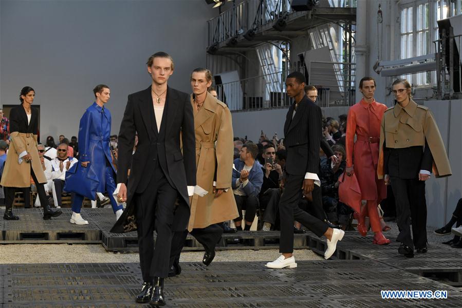 FRANCE-PARIS-MEN'S FASHION WEEK-ALEXANDER MCQUEEN