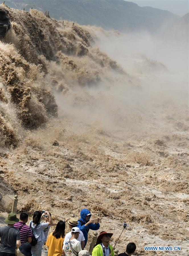 CHINA-SHAANXI-HUKOU WATERFALL (CN)