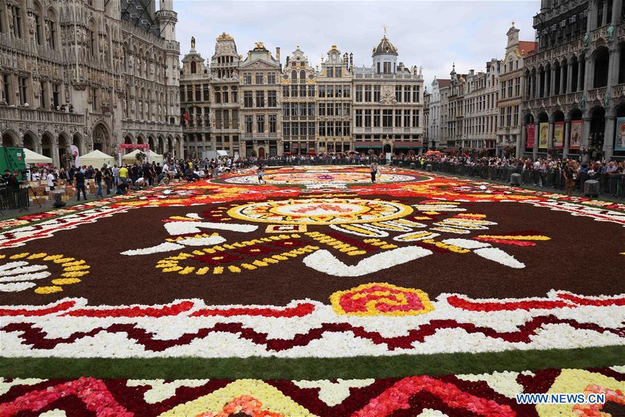 BELGIUM-BRUSSELS-FLOWER CARPET