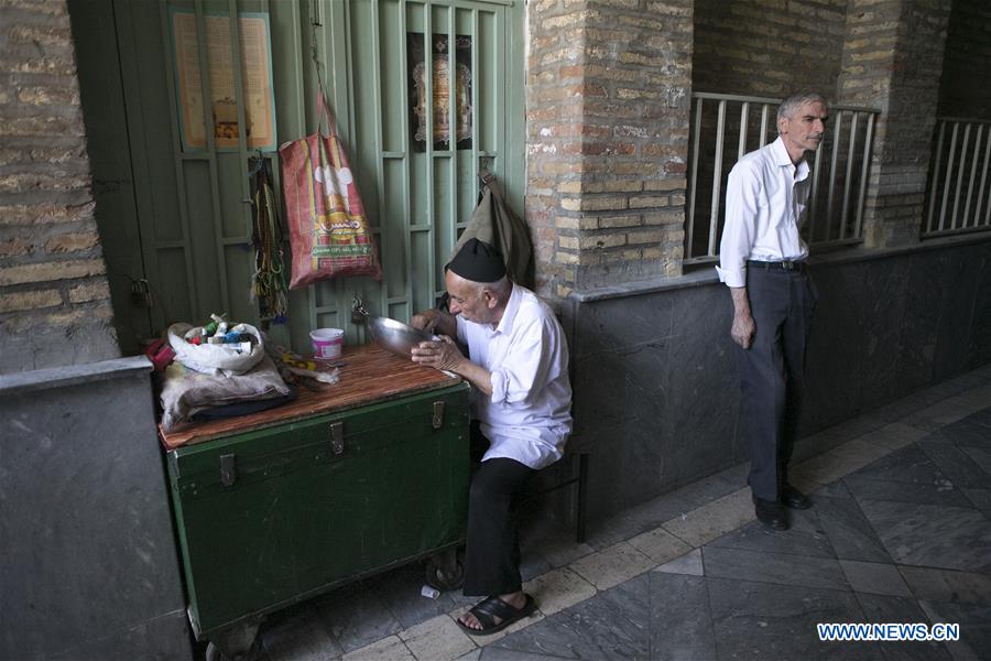 IRAN-TEHRAN-ECONOMY-BAZAAR