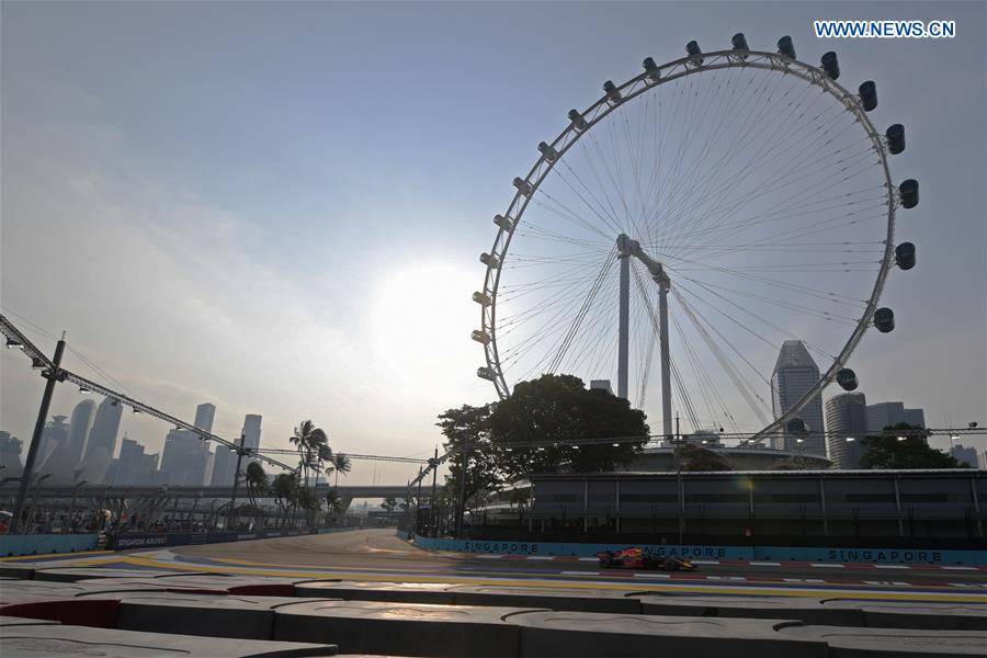 (SP)SINGAPORE-F1-SINGAPORE GRAND PRIX NIGHT RACE-PRACTISE