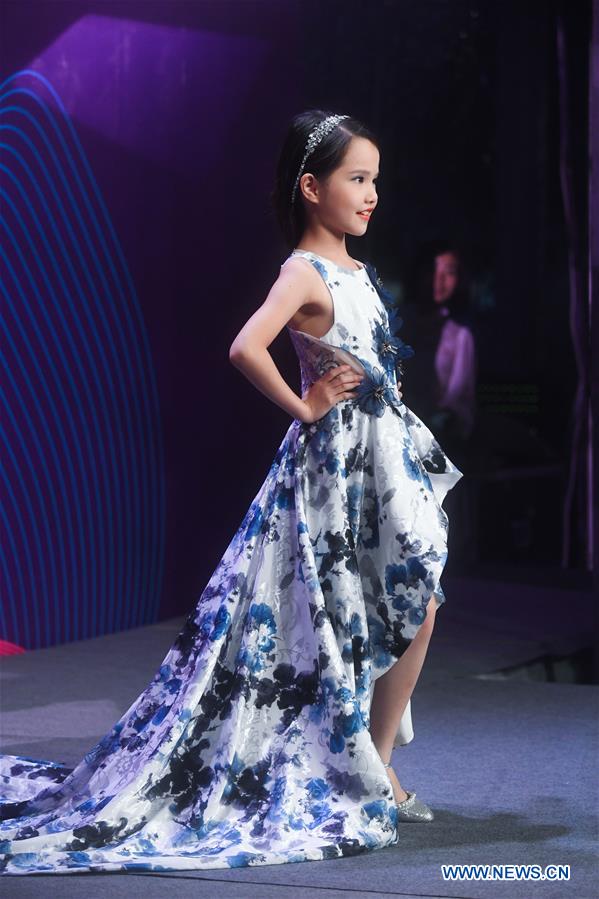 CHINA-ZHEJIANG-TONGXIANG-FASHION SHOW (CN)