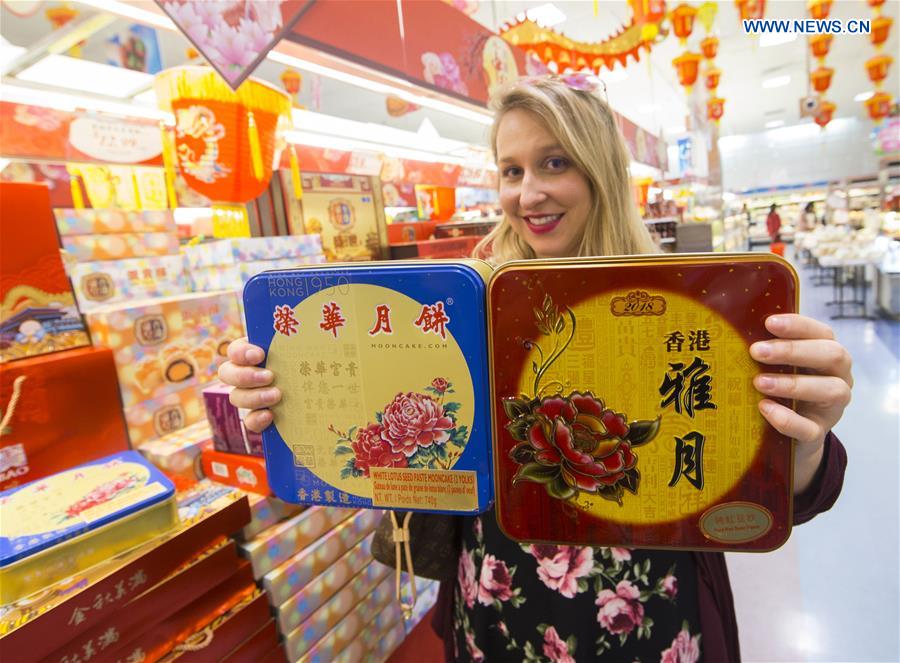 CANADA-TORONTO-MID AUTUMN FESTIVAL-MOONCAKE