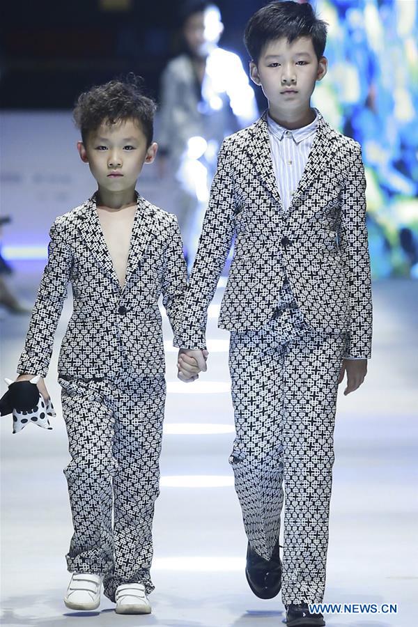 CHINA-SHANGHAI-FASHION WEEK-CHILDREN (CN)