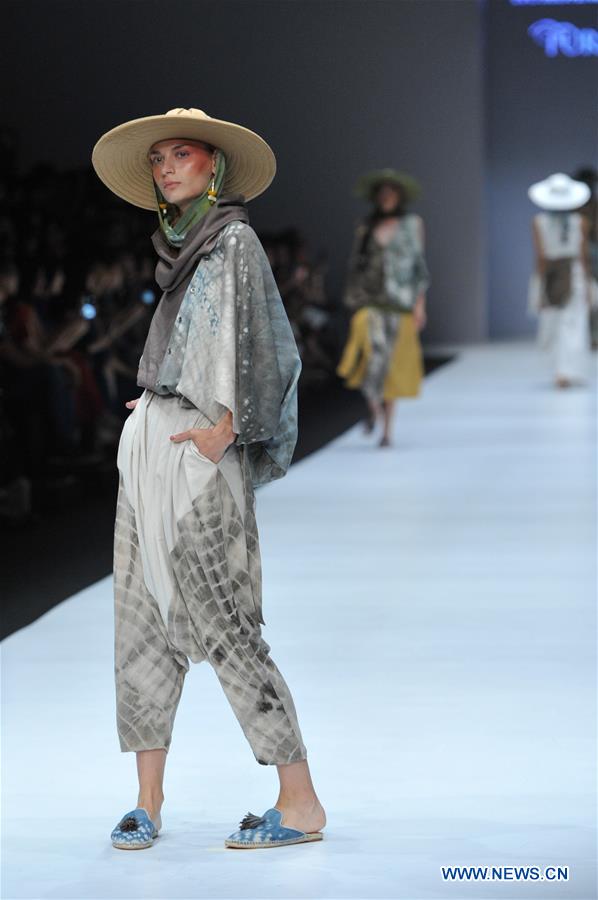 INDONESIA-JAKARTA-FASHION WEEK-HUMBANG SHIBORI AND PURANA