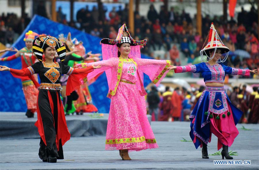 CHINA-GUANGXI-ETHNIC GROUP-COSTUMES (CN)