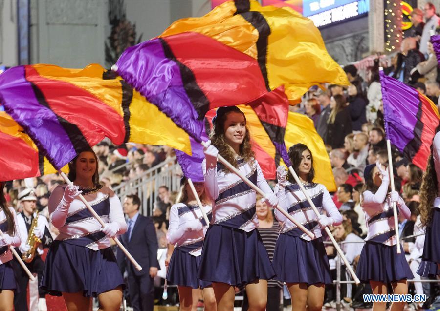 U.S.-LOS ANGELES-HOLLYWOOD-CHRISTMAS PARADE