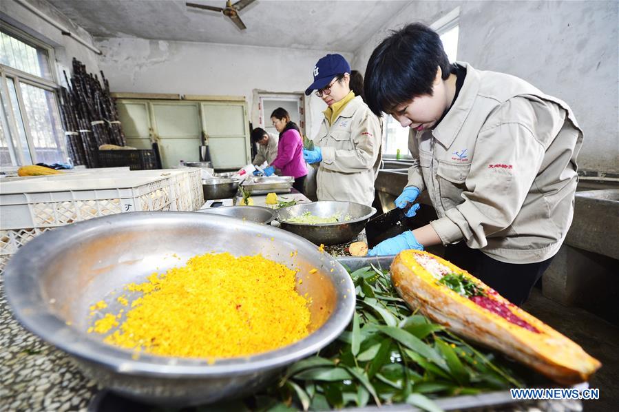 #CHINA-TIANJIN-SPRING FESTIVAL-ZOO (CN)