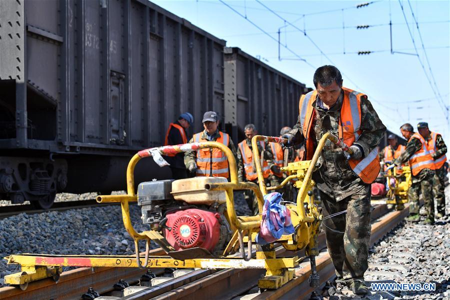 CHINA-SHANXI-DATONG-QINHUANGDAO RAILWAY-OVERHAUL (CN)