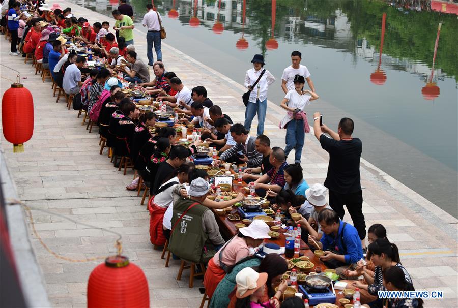 CHINA-GUIZHOU-MIAO ETHNIC GROUP-SISTERS FESTIVAL (CN)