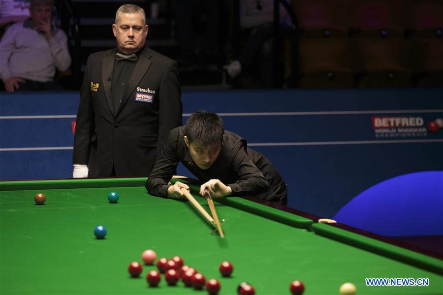 (SP) BRITAIN-SHEFFIELD-SNOOKER-WORLD CHAMPIONSHIP-DAY 3