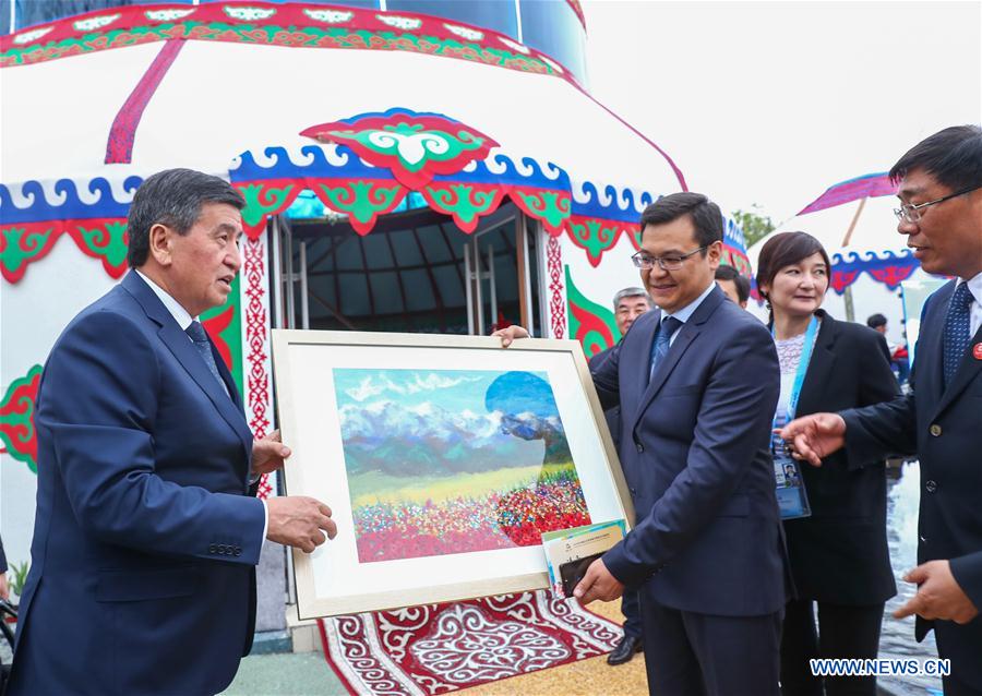 (EXPO 2019)CHINA-BEIJING-HORTICULTURAL EXPO-KYRGYZSTAN GARDEN-JEENBEKOV-VISIT (CN)