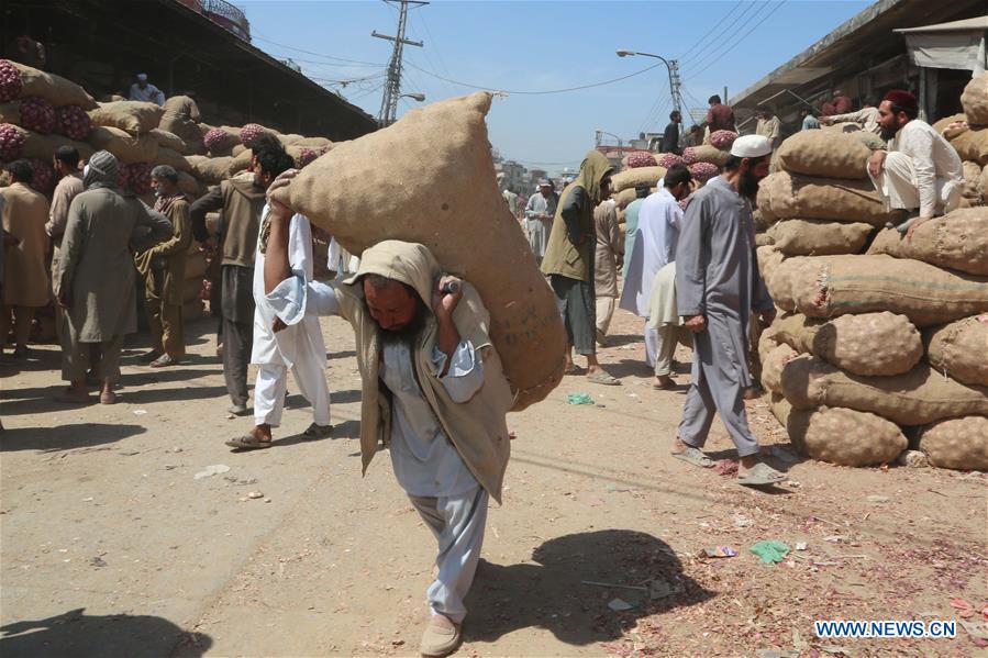 PAKISTAN-ISLAMABAD-RAMADAN-MARKET