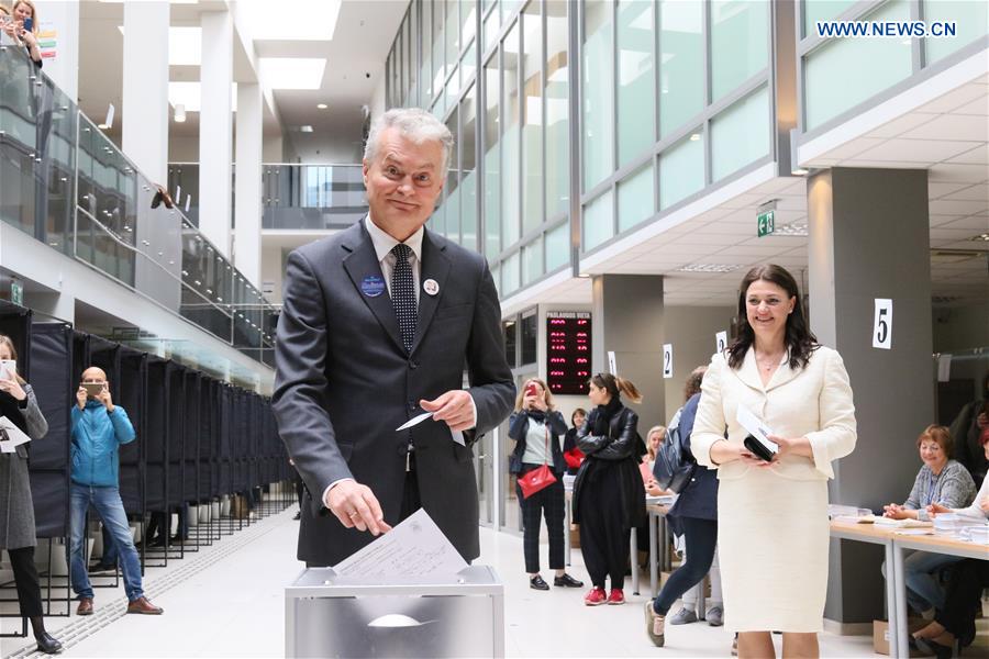 LITHUANIA-VILNIUS-PRESIDENTIAL ELECTION-VOTE