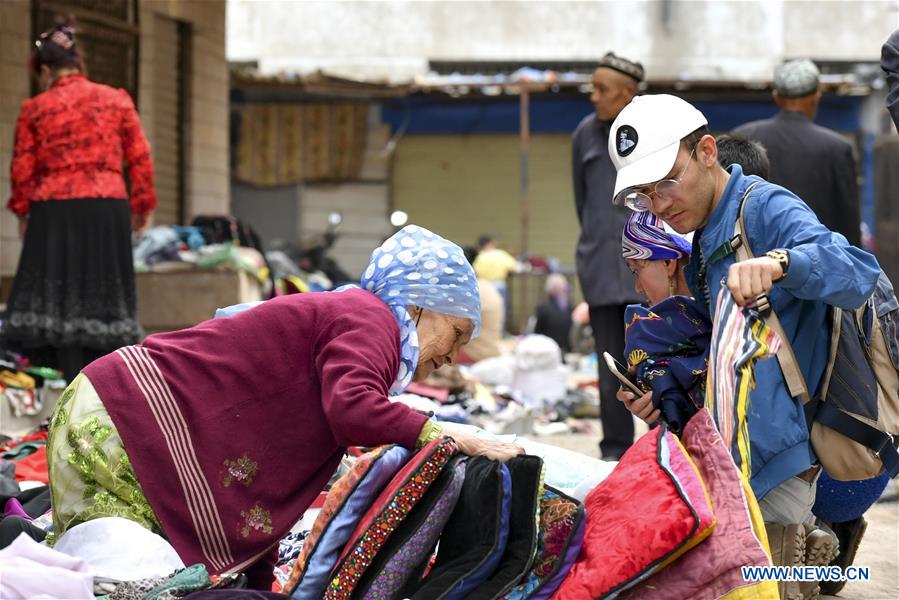 CHINA-XINJIANG-KASHGAR-CULTURAL AND CREATIVE SHOP (CN)