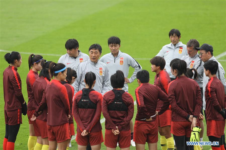 (SP)FRANCE-LE HAVRE-2019 FIFA WOMEN'S WORLD CUP-ROUND OF 16-CHINA-TRAINING SESSION