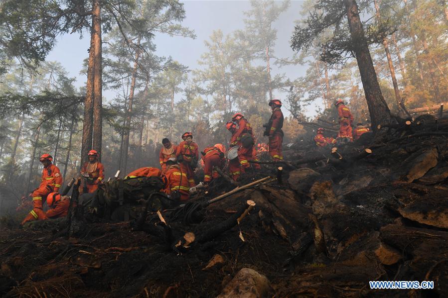 CHINA-INNER MONGOLIA-FOREST FIRE-FIREFIGHTERS (CN)