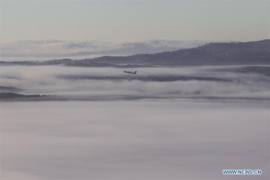 AUSTRALIA-CANBERRA-WINTER-MORNING SCENERY-FOG 