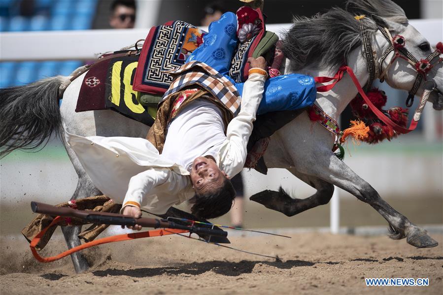 XINHUA PHOTOS OF THE DAY