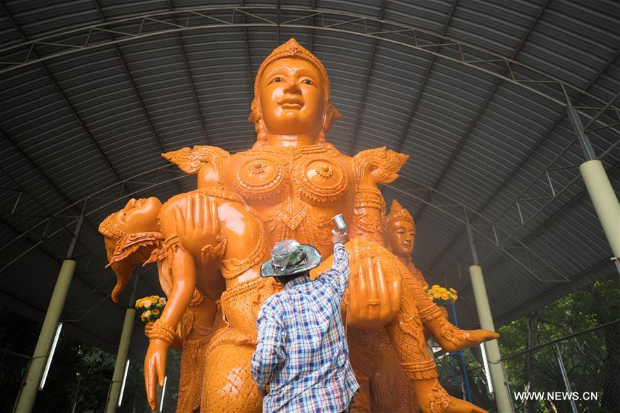 THAILAND-UBON RATCHATHANI-CANDLE FESTIVAL