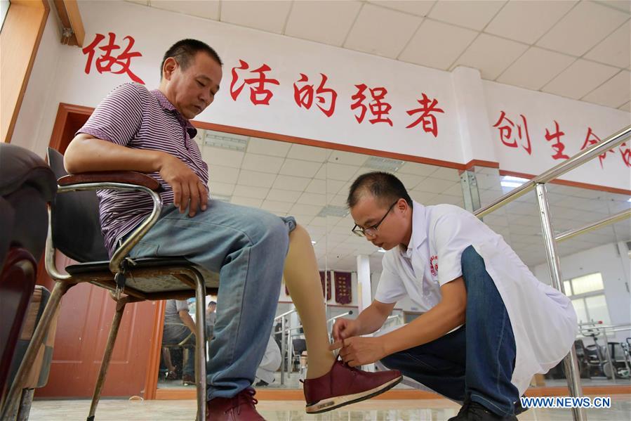 CHINA-JIANGXI-PROSTHESIS-TECHNICIAN (CN)