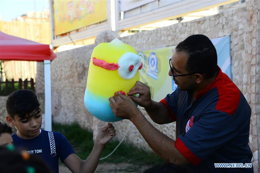 MIDEAST-GAZA-DAILY LIFE-COTTON CANDY