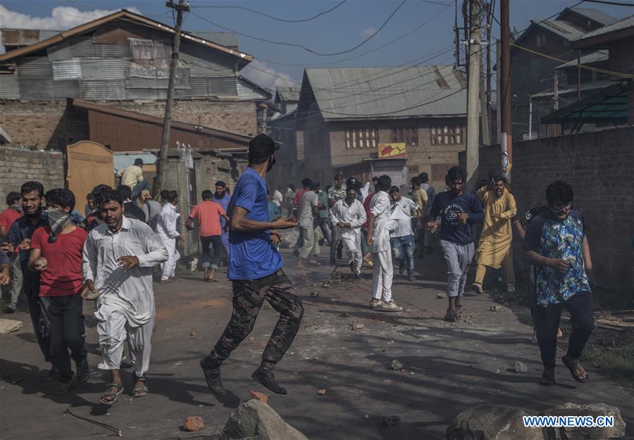 KASHMIR-SRINAGAR-PROTEST