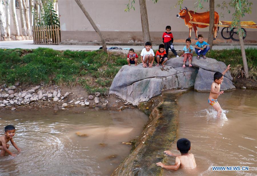 CHINA-XINJIANG-PAHTAKLA-ENVIRONMENT IMPROVEMENT (CN)