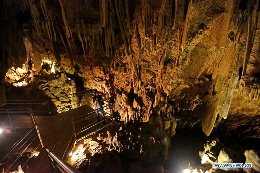 LEBANON-CAVE-SCENERY