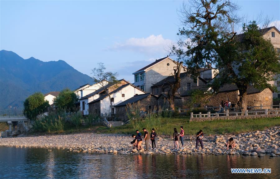 CHINA-ZHEJIANG-ANCIENT TOWN-SCENERY (CN)