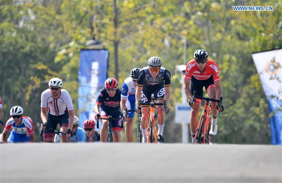 (SP)CHINA-WUHAN-7TH MILITARY WORLD GAMES-CYCLING ROAD