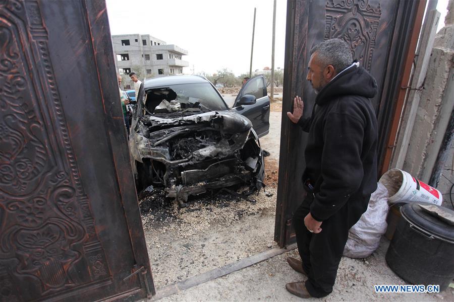 MIDEAST-NABLUS-BURNT CARS 