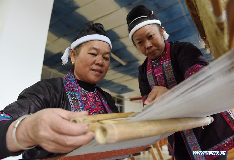 #CHINA-GUANGXI-LIU ZHOU-DONG ETHNIC GROUP-POVERTY ALLEVIATION (CN)