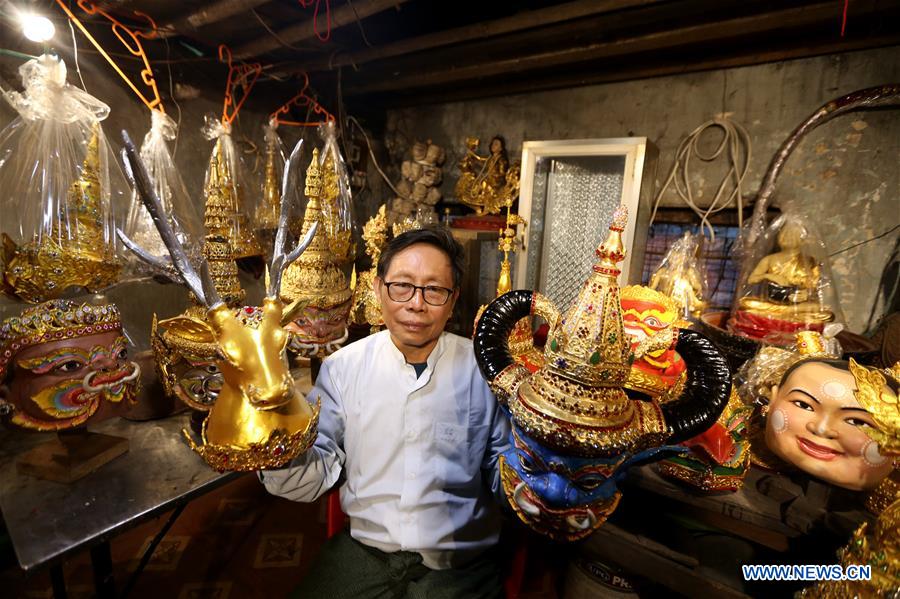 MYANMAR-YANGON-ARTISAN-MASK