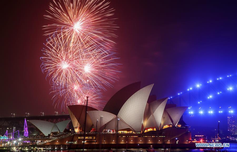 AUSTRALIA-SYDNEY-NEW YEAR'S EVE-CELEBRATION-FIREWORKS