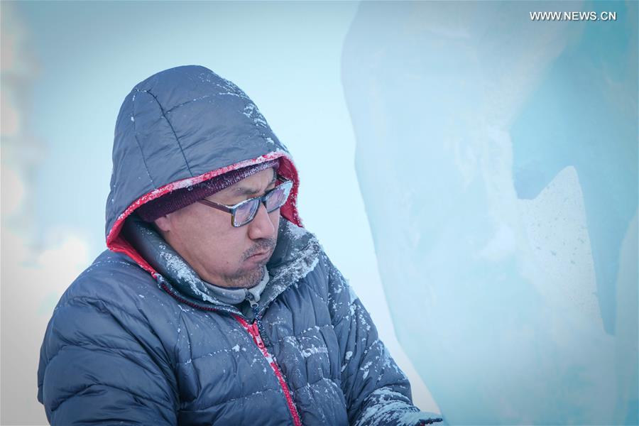 CHINA-HEILONGJIANG-HARBIN-ICE SCULPTURE-CHAMPIONSHIP(CN)