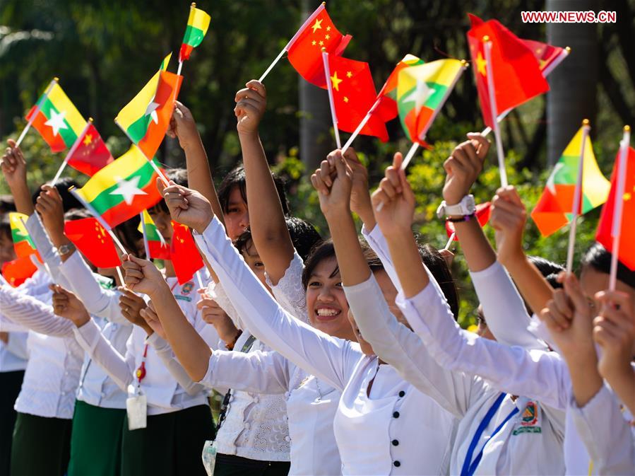 MYANMAR-NAY PYI TAW-CHINESE PRESIDENT-PEOPLE-WELCOME