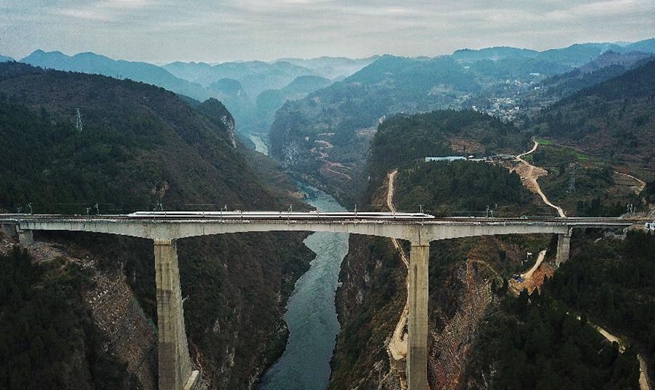 Chongqing-Guiyang railway under trial run