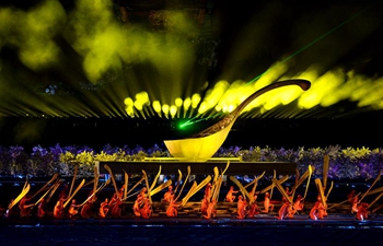 In pics: light show in Xi'an, China's Shaanxi