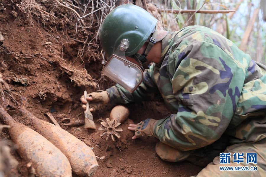 （圖文互動(dòng)）（1）和平年代，離死神最近的人——南部戰(zhàn)區(qū)陸軍云南掃雷大隊(duì)邊境掃雷排爆記事