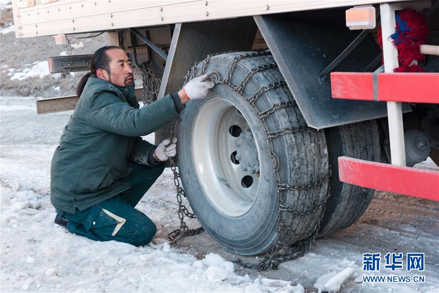 （新華全媒頭條·圖文互動(dòng)）（4）格?；ㄩ_滿天路——寫在川藏公路通車65周年之際