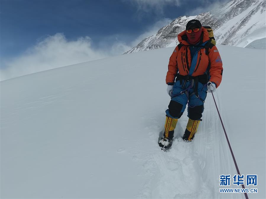 （2020珠峰高程測(cè)量）（4）受天氣影響 至珠峰峰頂攀登路線(xiàn)未修通